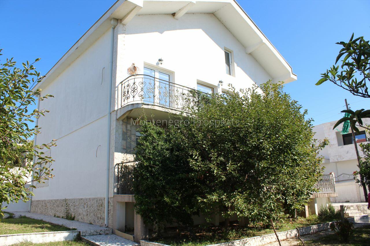 House in Bar, Montenegro, 220 m² - picture 16