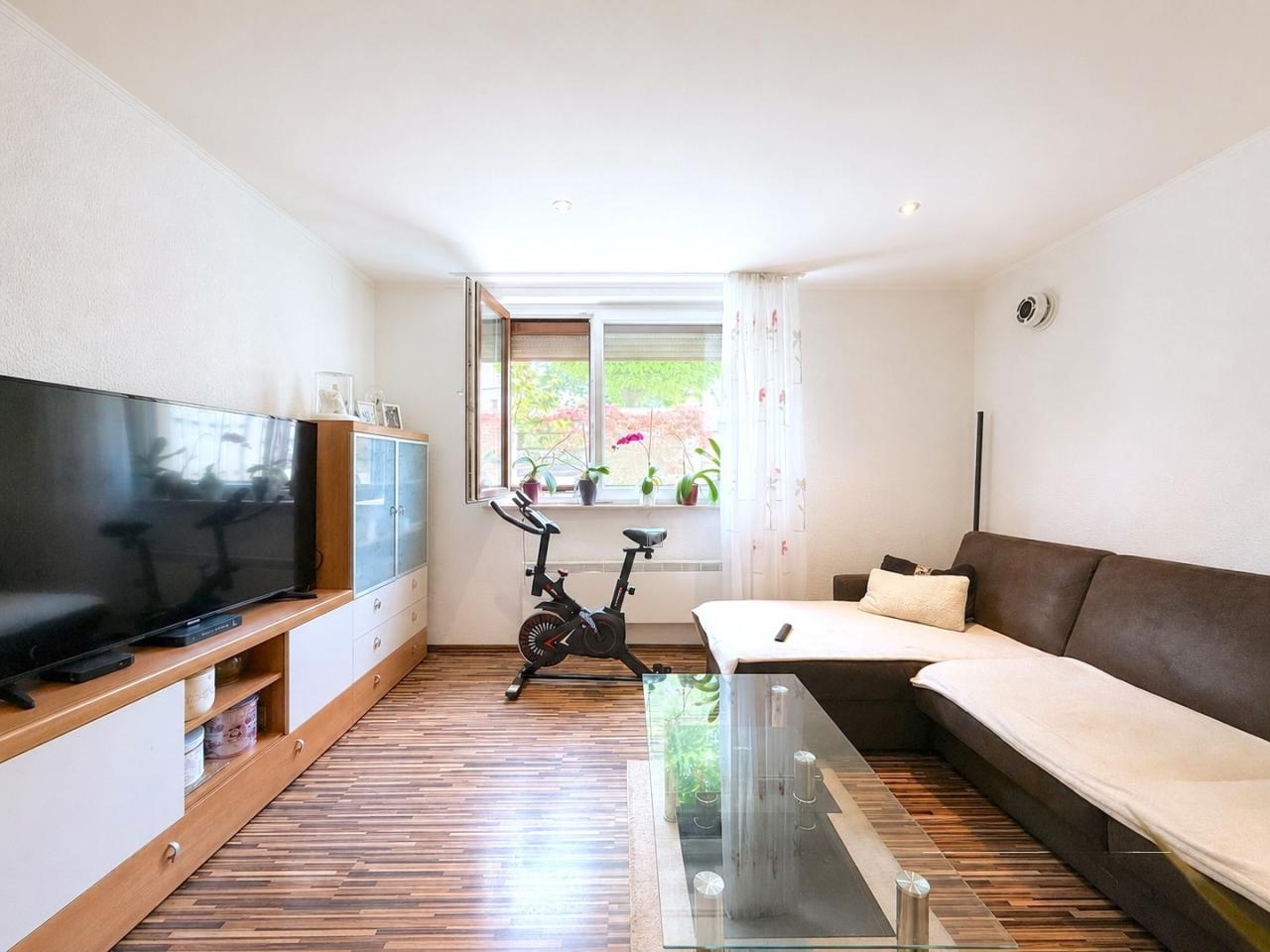 Piso en Liubliana, Eslovenia, 59 m² - imagen 2
