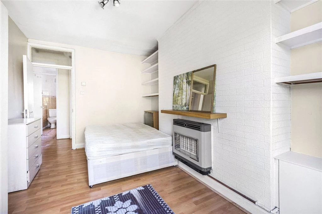 Flat in London, United Kingdom, 46 m² - picture 4