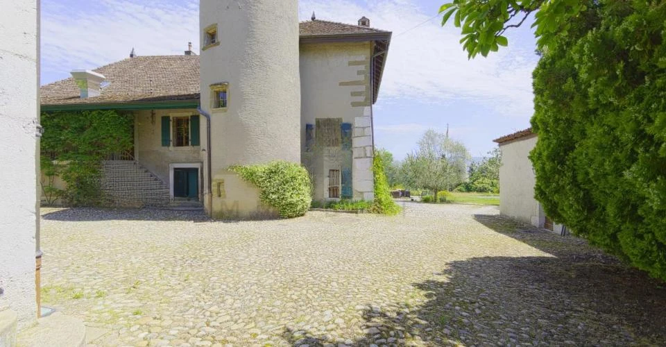Flat in Geneva, Switzerland, 930 m² - picture 5