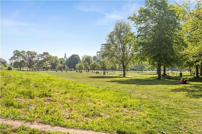 Flat in London, United Kingdom, 51 m² - picture 5