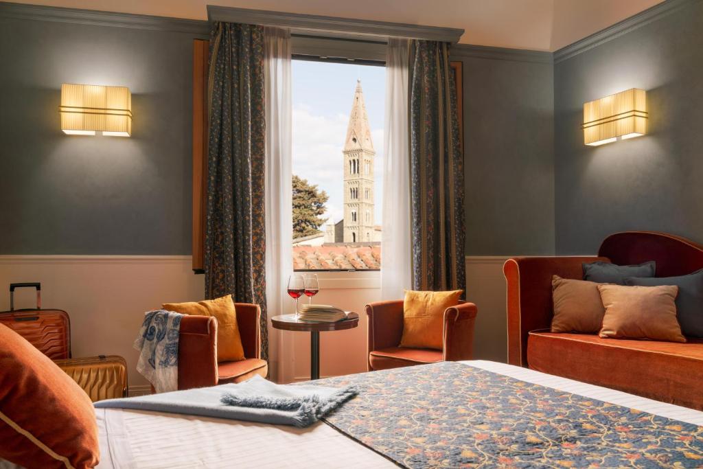 Hotel in Florence, Italy, 6 000 m² - picture 1
