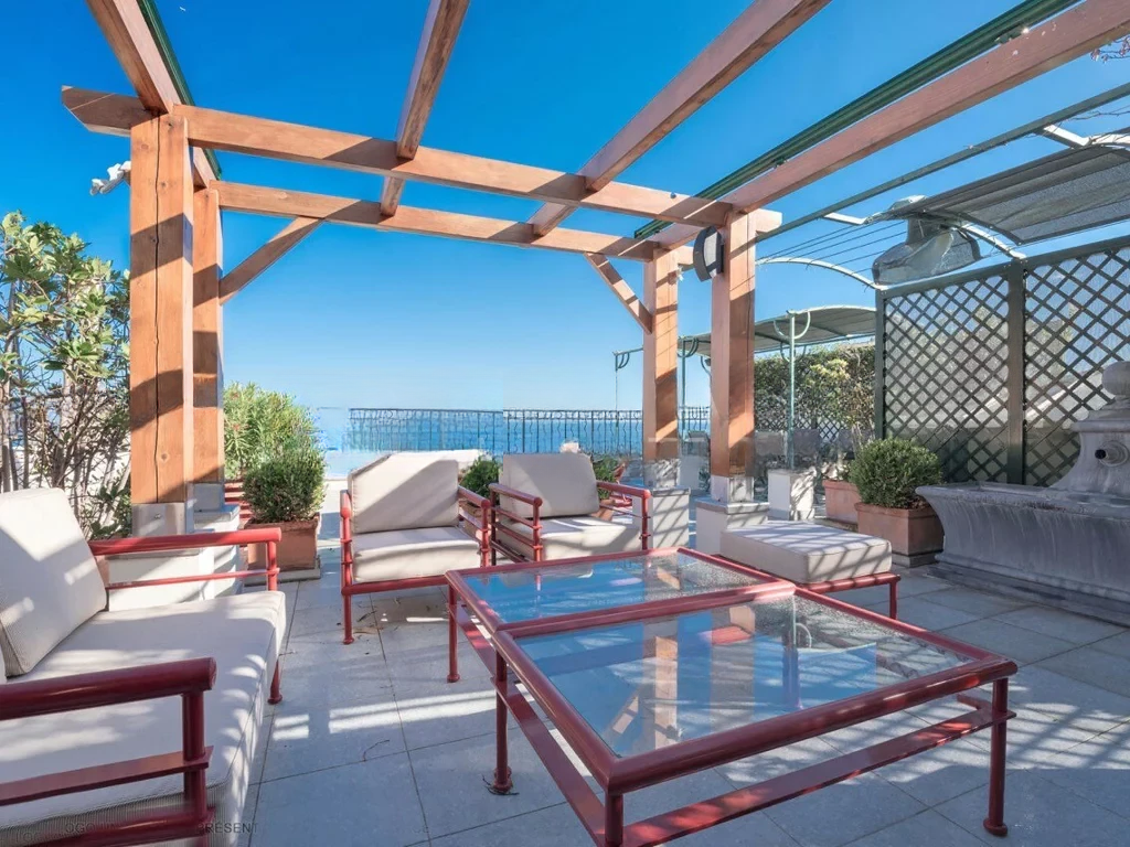 Piso en San Roman, Mónaco, 295 m² - imagen 1