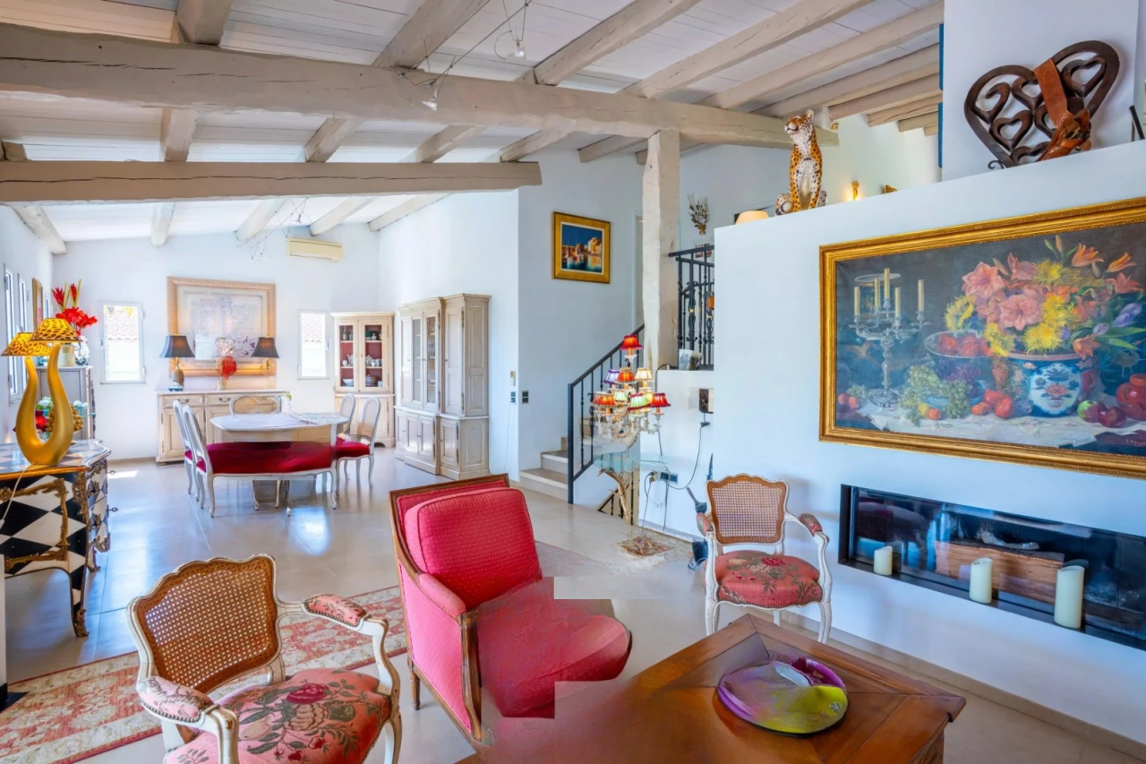 House in Cannes, France, 228 m² - picture 1