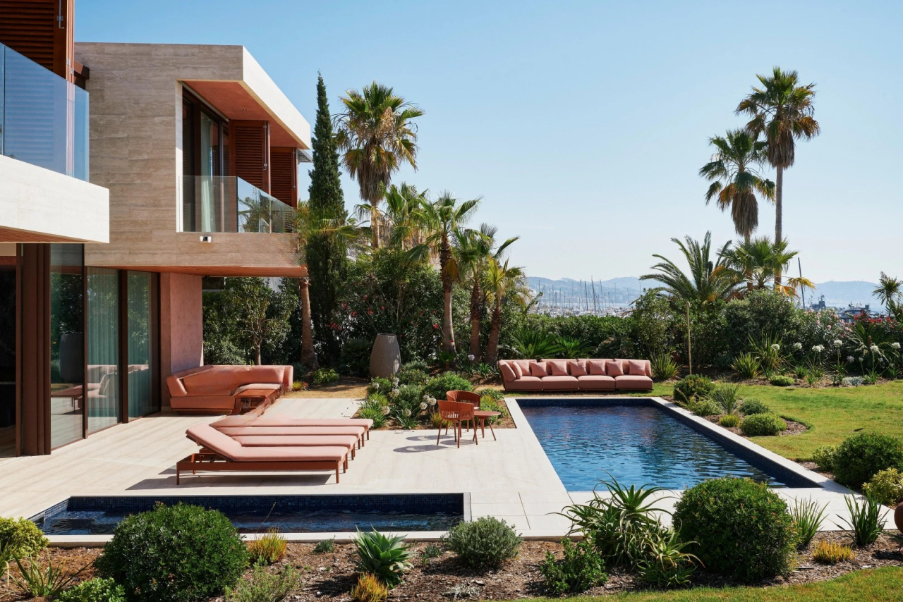 Appartement à Cannes, France, 303 m² - image 2