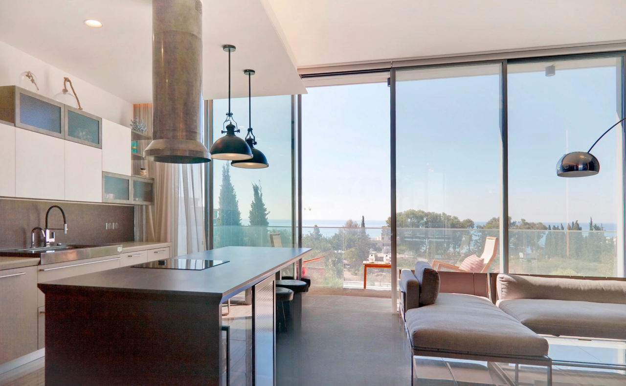 Piso en Agios Tychon, Chipre, 200 m² - imagen 3