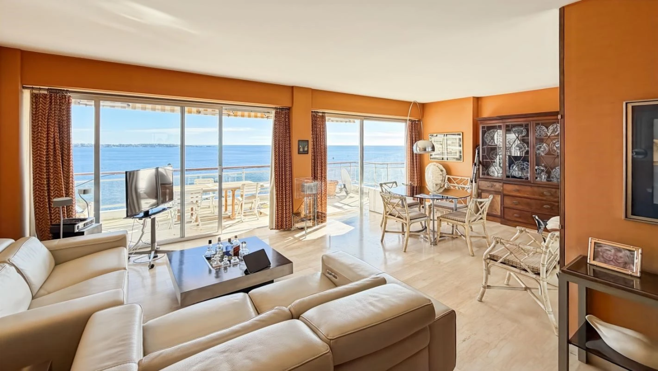 House in Cannes, France, 116 m² - picture 3