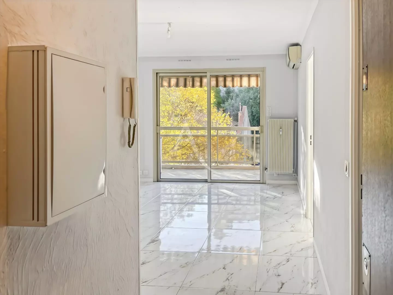 Flat in Cannes, France, 36 m² - picture 5