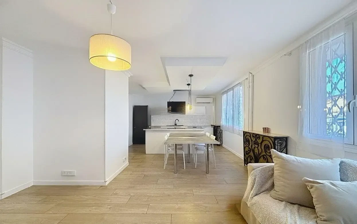 Flat in Cannes, France, 72 m² - picture 5