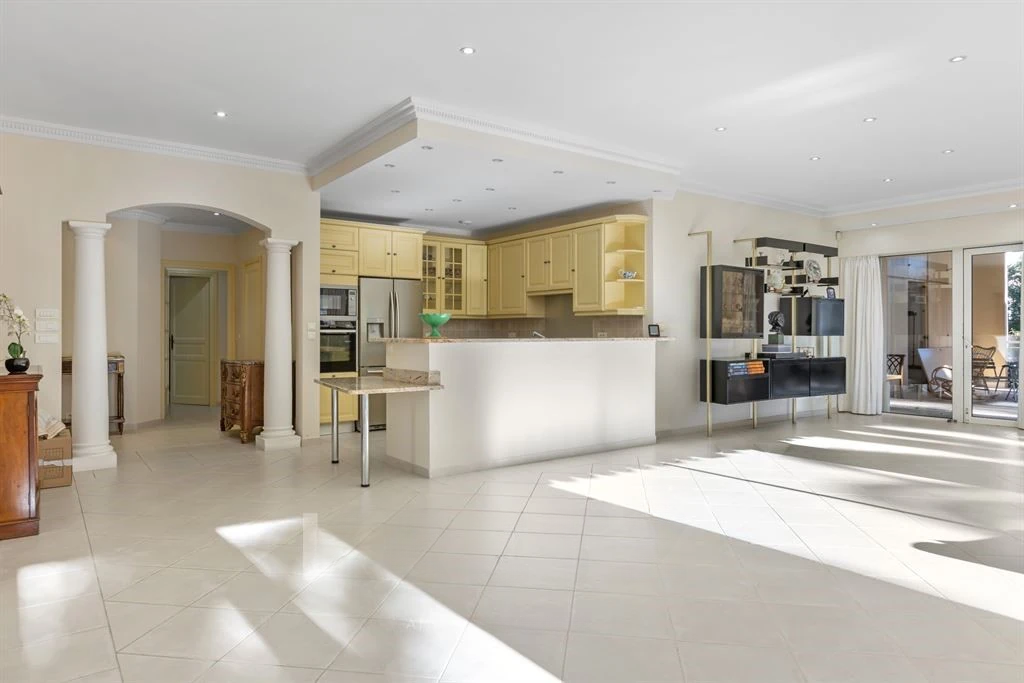 House in Cannes, France, 170 m² - picture 5