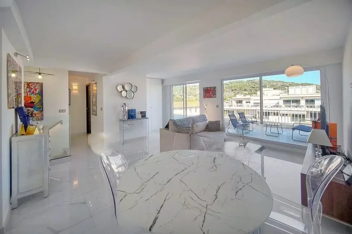 Flat in Cannes, France, 80 m² - picture 5