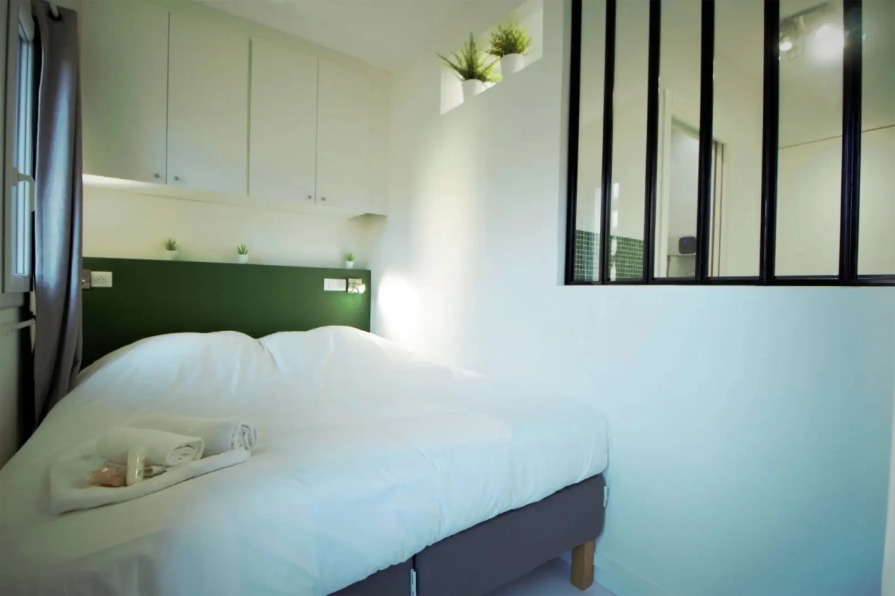 Flat in Cannes, France, 24 m² - picture 6