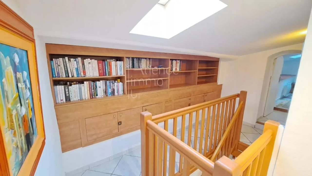 Flat in Cannes, France, 57 m² - picture 7