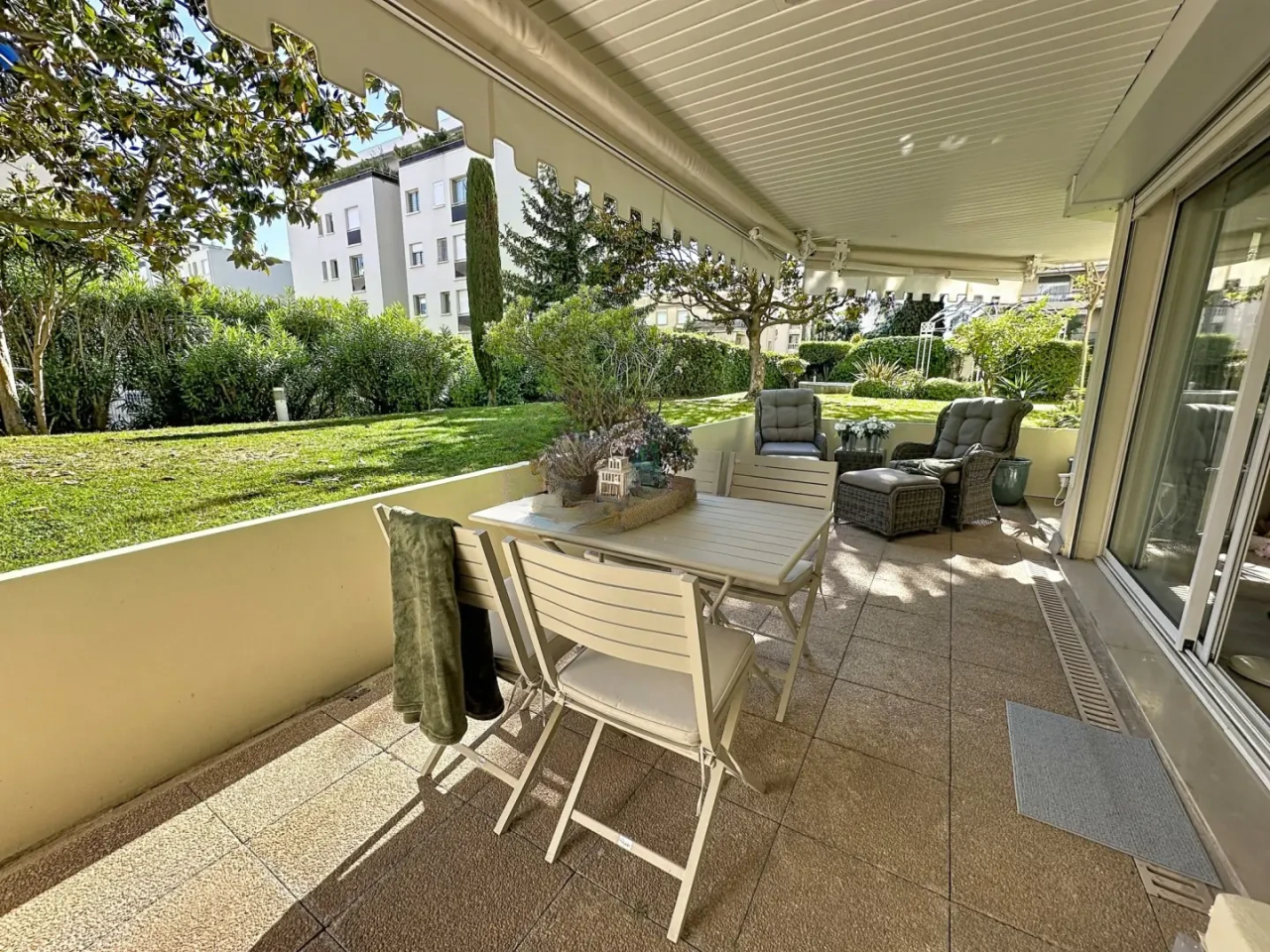 Flat in Cannes, France, 35 m² - picture 9