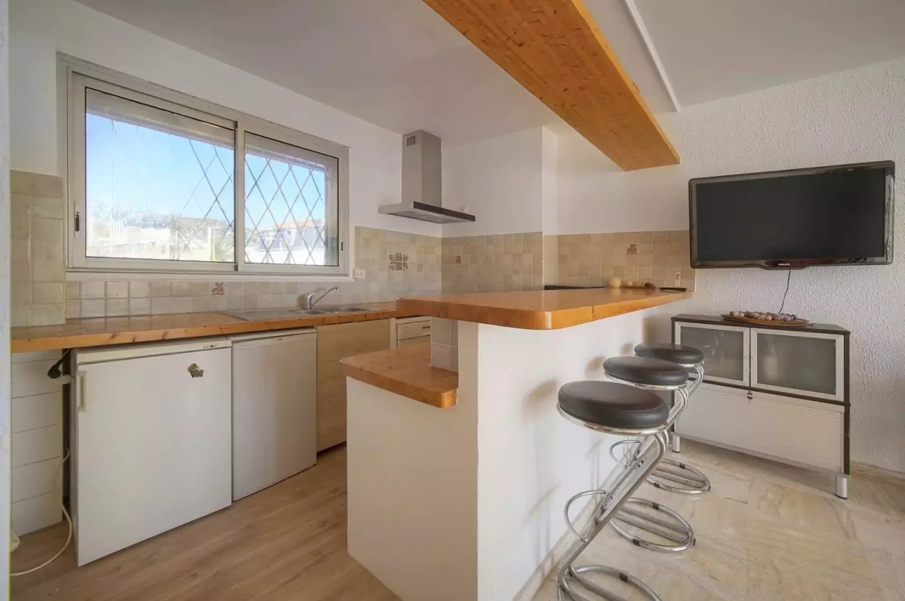 Flat in Cannes, France, 40 m² - picture 10
