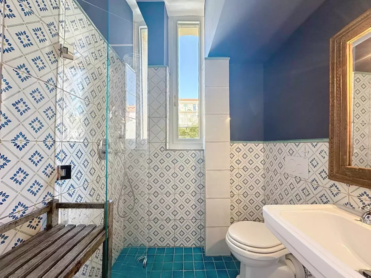 Flat in Cannes, France, 45 m² - picture 11