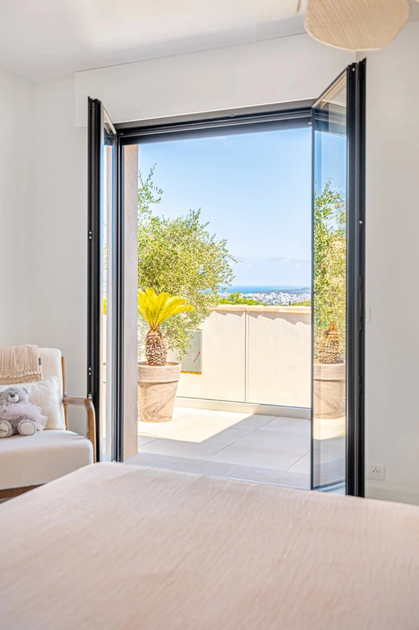 Flat in Cannes, France, 375 m² - picture 14