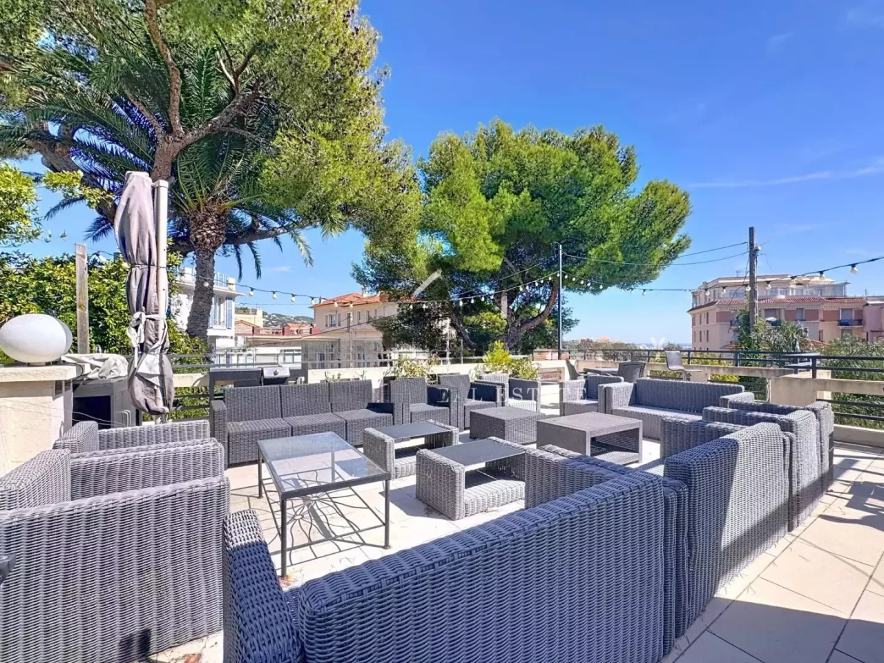 Flat in Cannes, France, 140 m² - picture 17