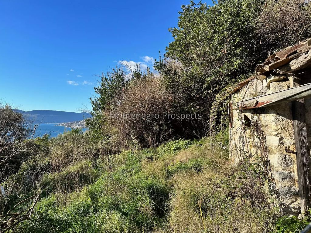 Land in Kumbor, Montenegro, 1 060 m² - picture 5