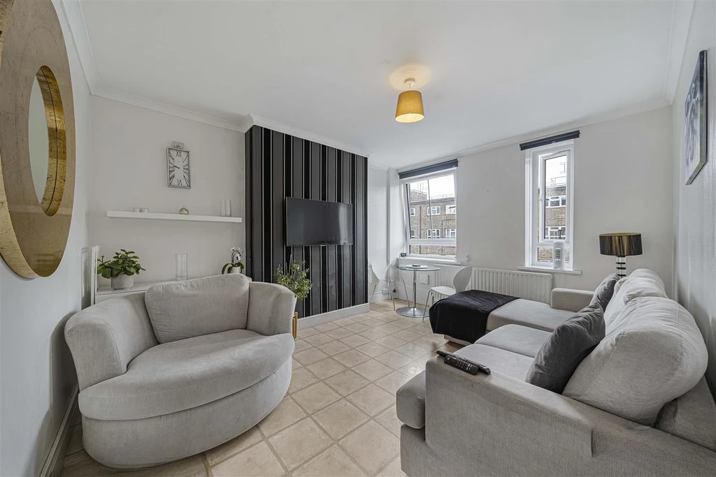 Flat in London, United Kingdom, 69 m² - picture 11