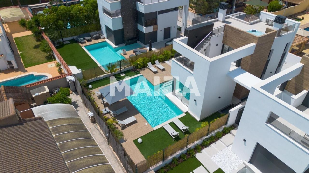 Maison à Torrevieja, Espagne, 126 m² - image 6