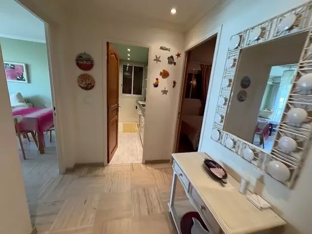 Flat in Cannes, France, 49 m² - picture 1