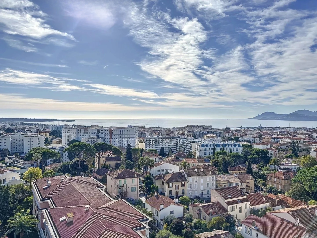 House in Cannes, France, 112 m² - picture 1