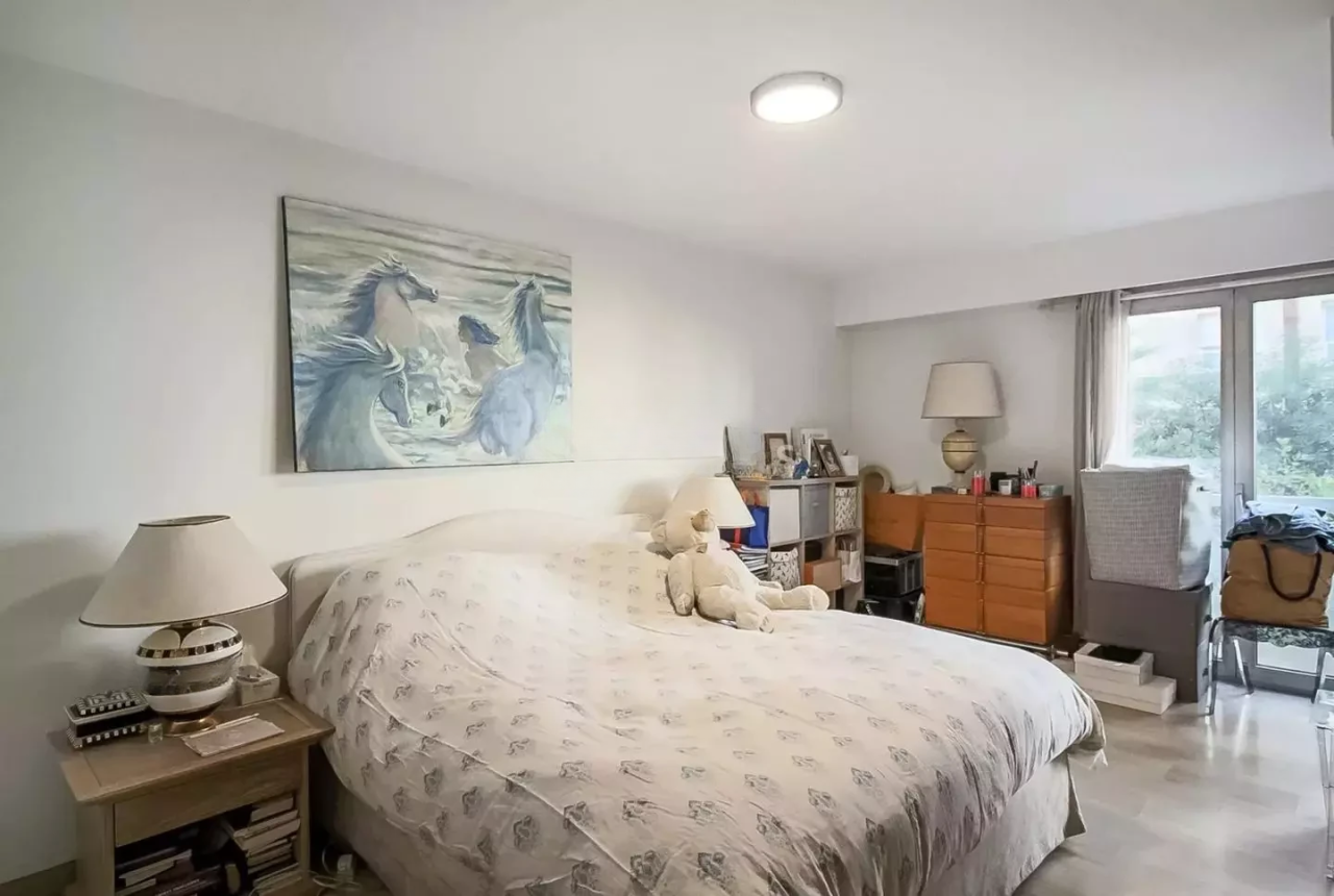 Flat in Cannes, France, 132 m² - picture 2