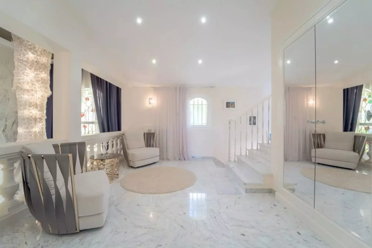 Flat in Cannes, France, 443 m² - picture 3