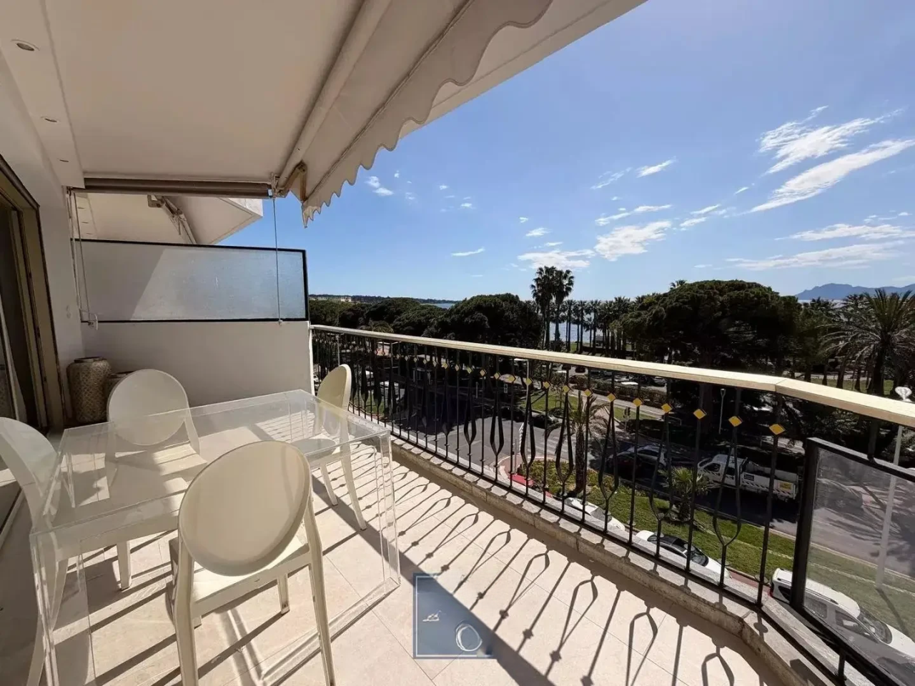 Flat in Cannes, France, 95 m² - picture 4