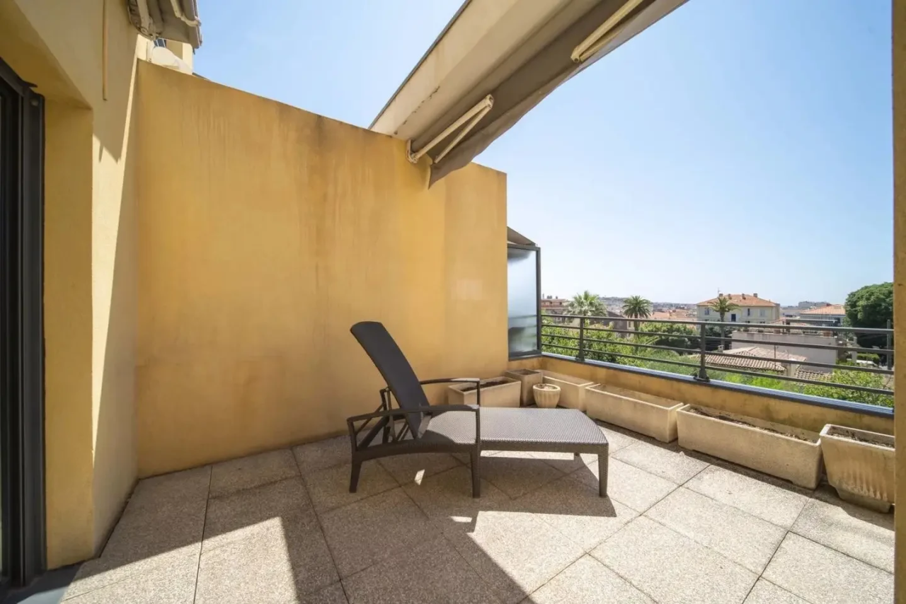 House in Cannes, France, 121 m² - picture 4