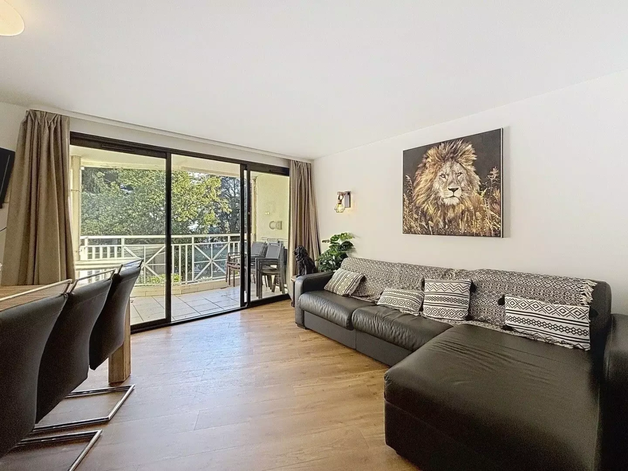 Flat in Cannes, France, 39 m² - picture 5