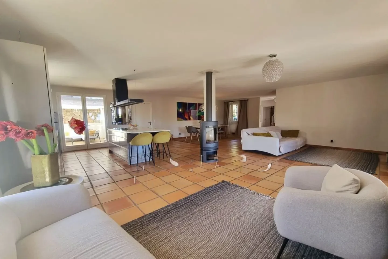 House in Cannes, France, 168 m² - picture 6