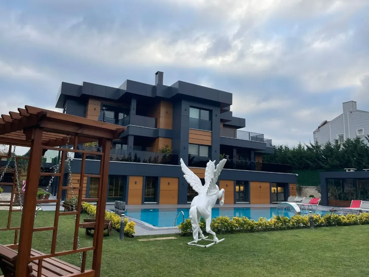 Villa en Estambul, Turquia, 600 m² - imagen 1