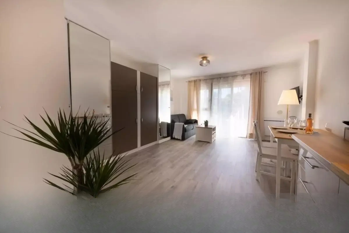 Appartement à Cannes, France, 29 m² - image 8