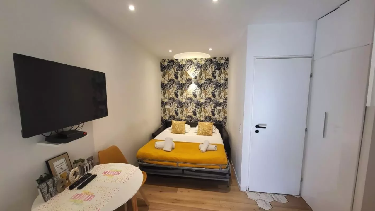 Flat in Cannes, France, 40 m² - picture 9