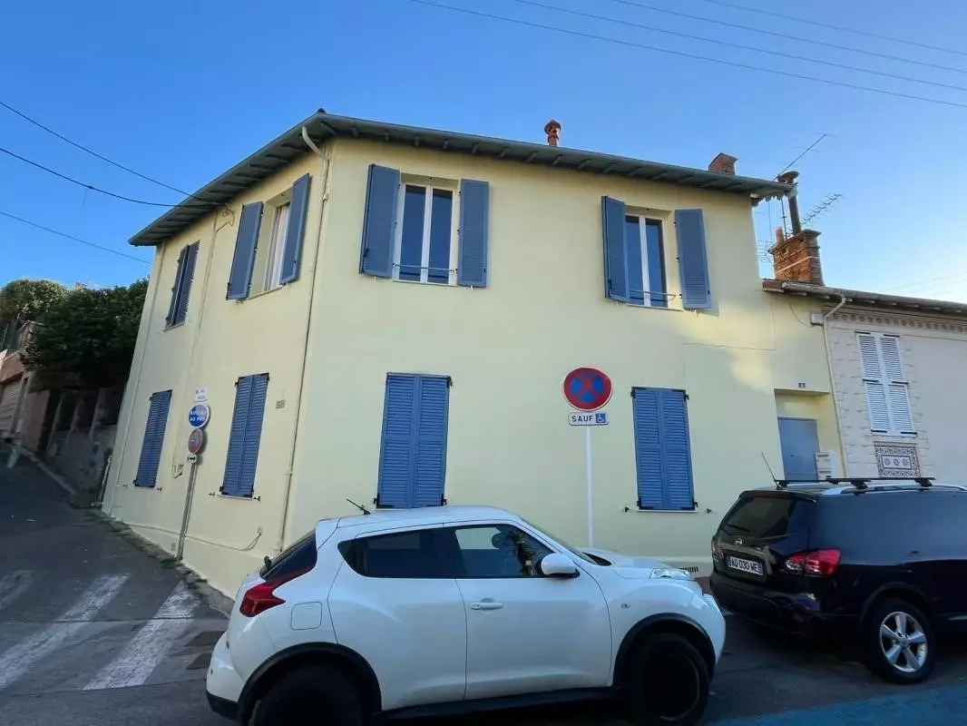 Flat in Cannes, France, 77 m² - picture 10