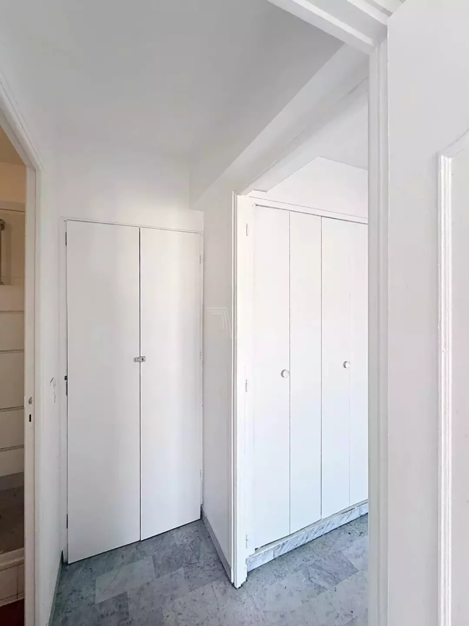 Flat in Cannes, France, 42 m² - picture 10