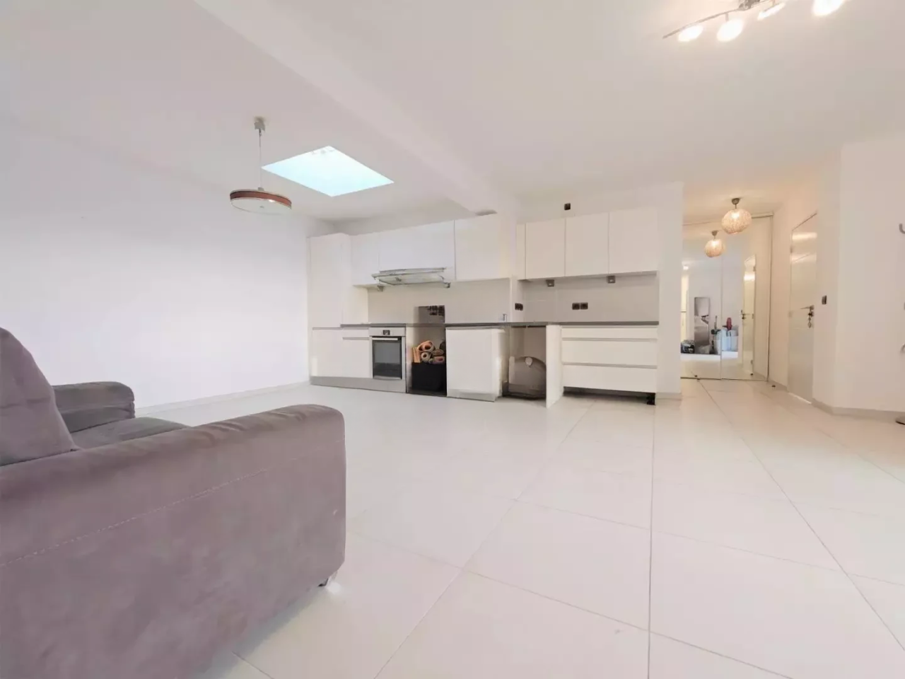 Flat in Cannes, France, 70 m² - picture 10
