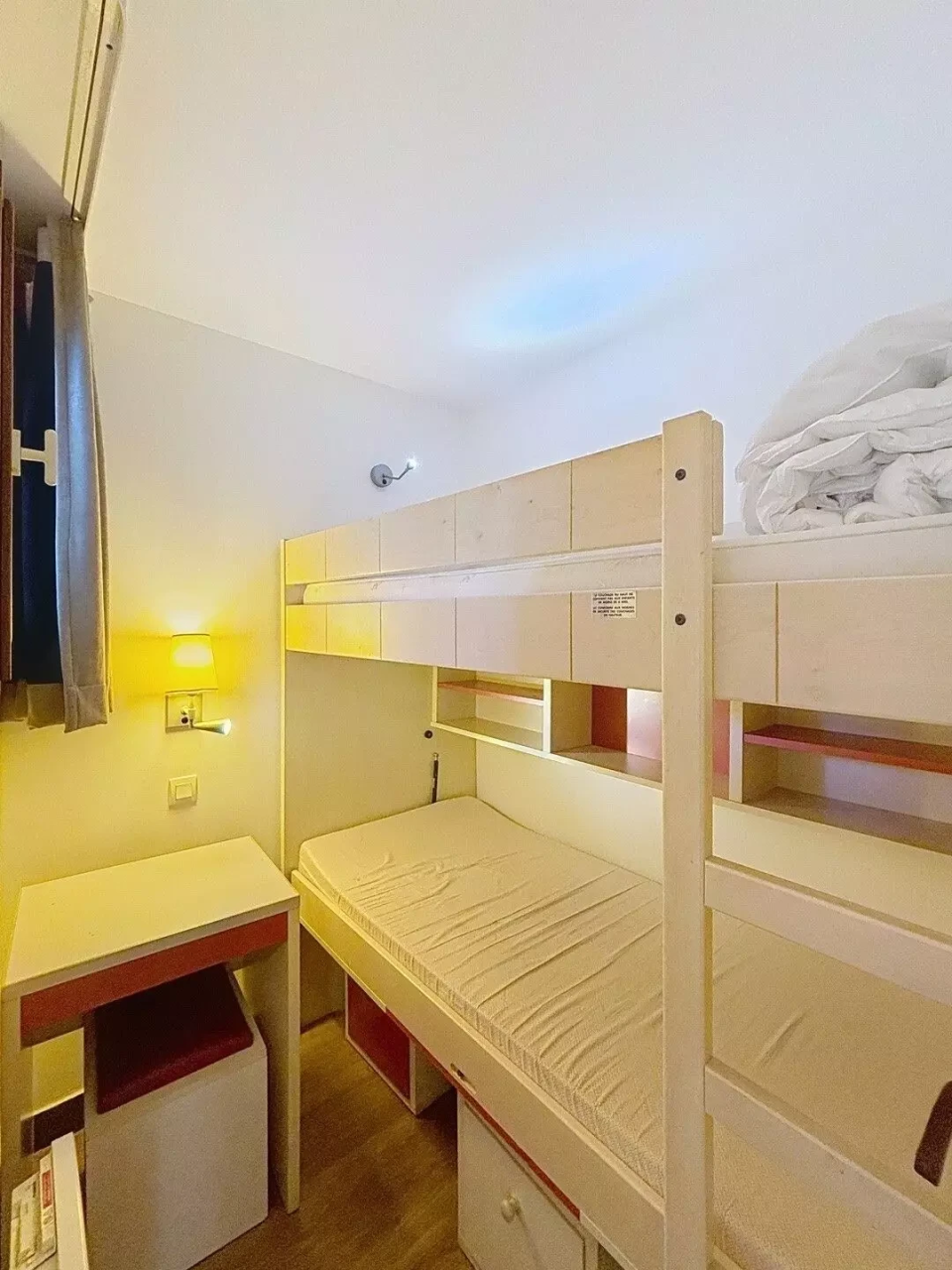 Flat in Cannes, France, 39 m² - picture 11