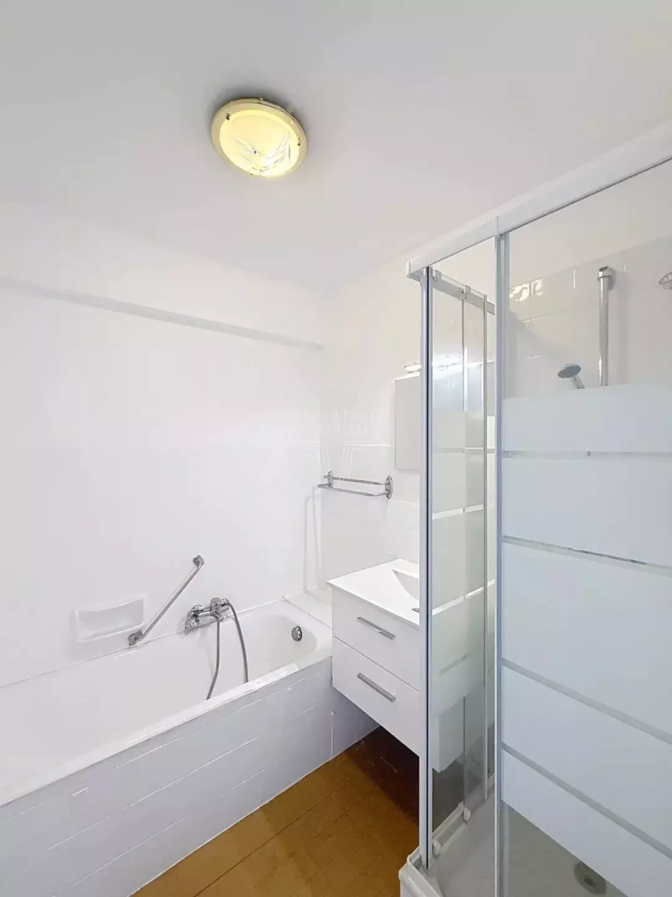 Flat in Cannes, France, 42 m² - picture 13