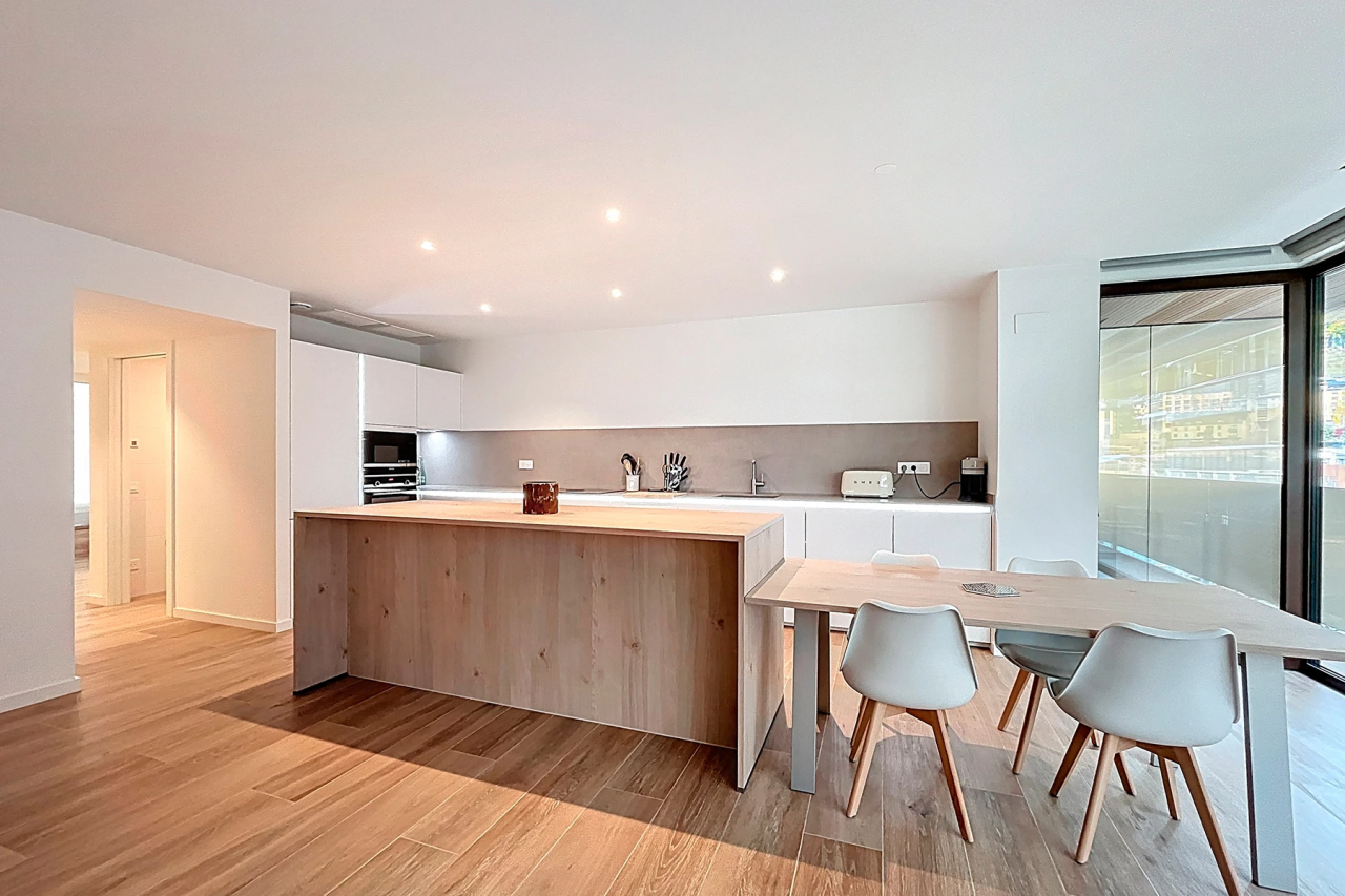 Piso en Les Escaldes, Andorra, 142 m² - imagen 13