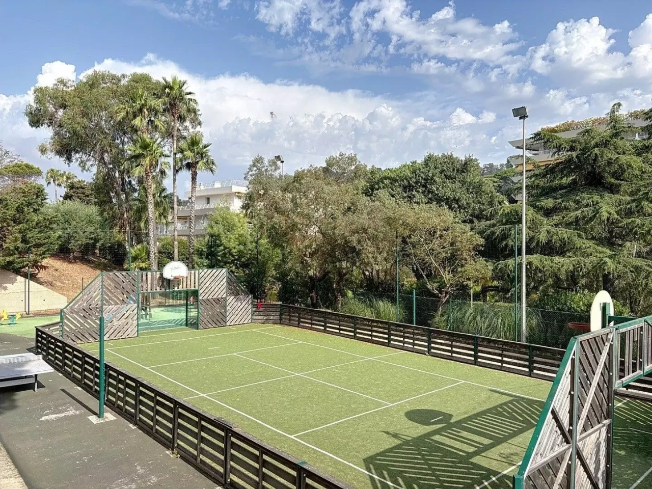 Flat in Cannes, France, 39 m² - picture 13