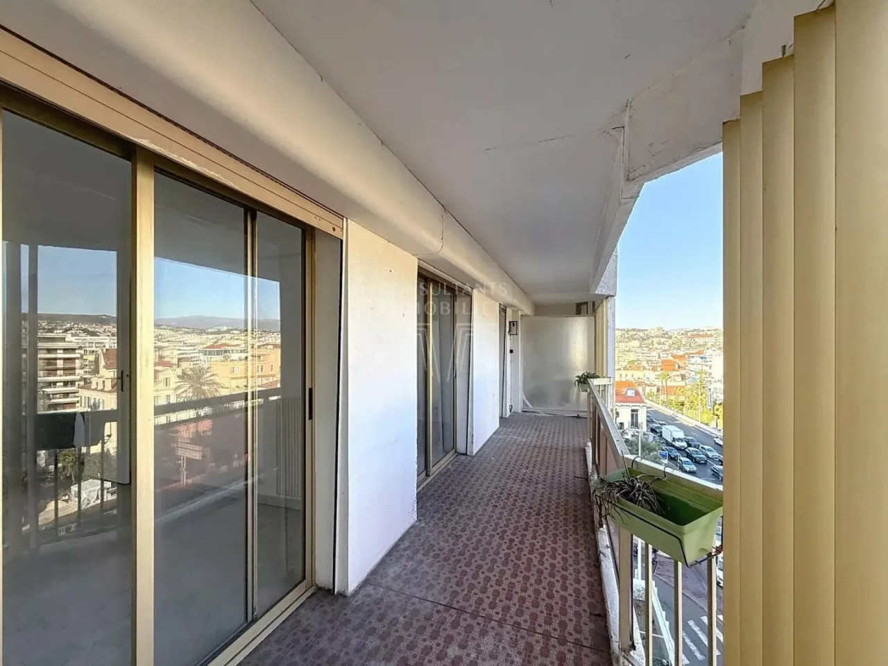 Flat in Cannes, France, 42 m² - picture 15
