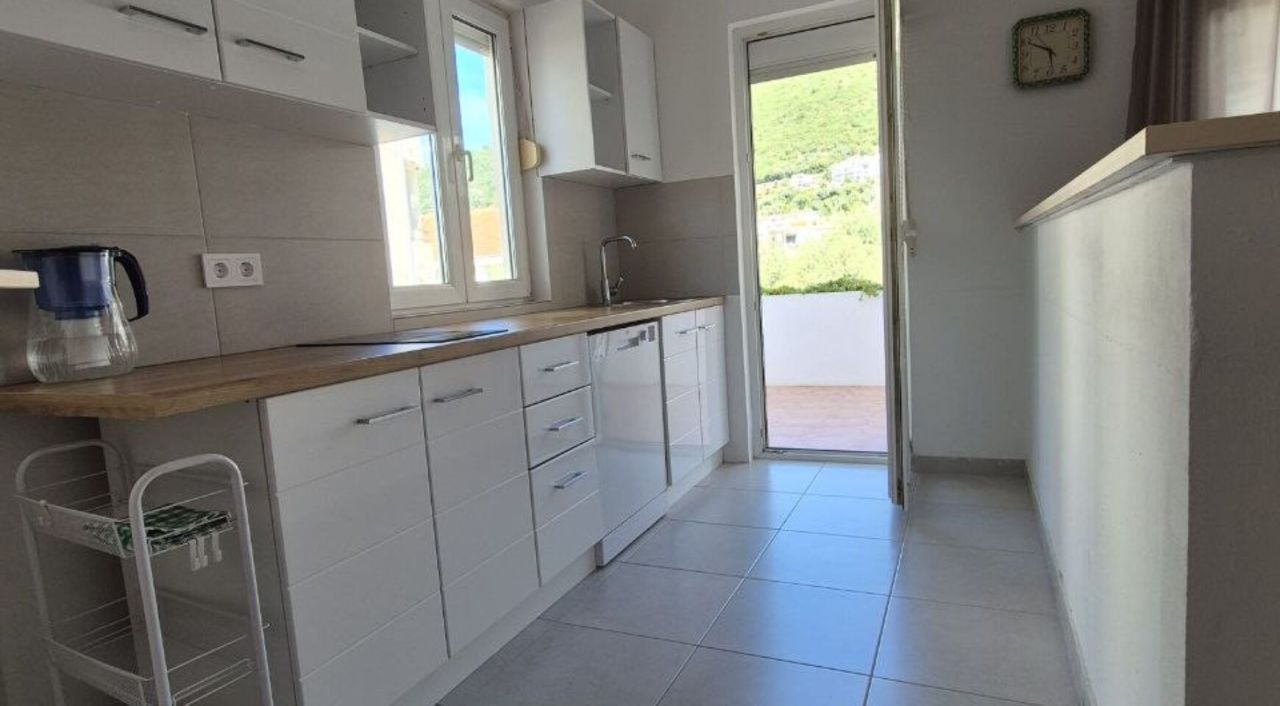 House in Petrovac, Montenegro, 403 m² - picture 6
