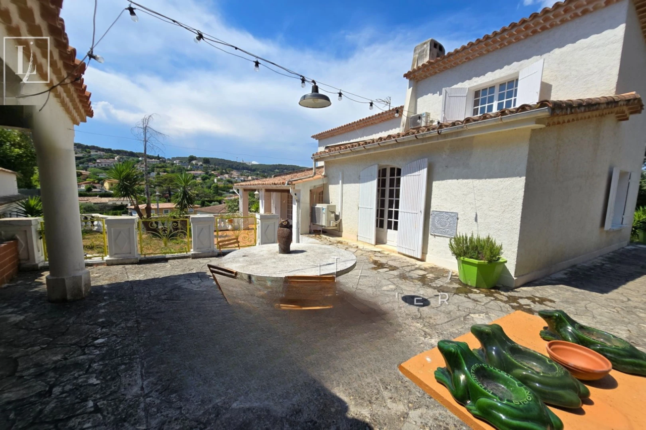 House in Cannes, France, 240 m² - picture 19
