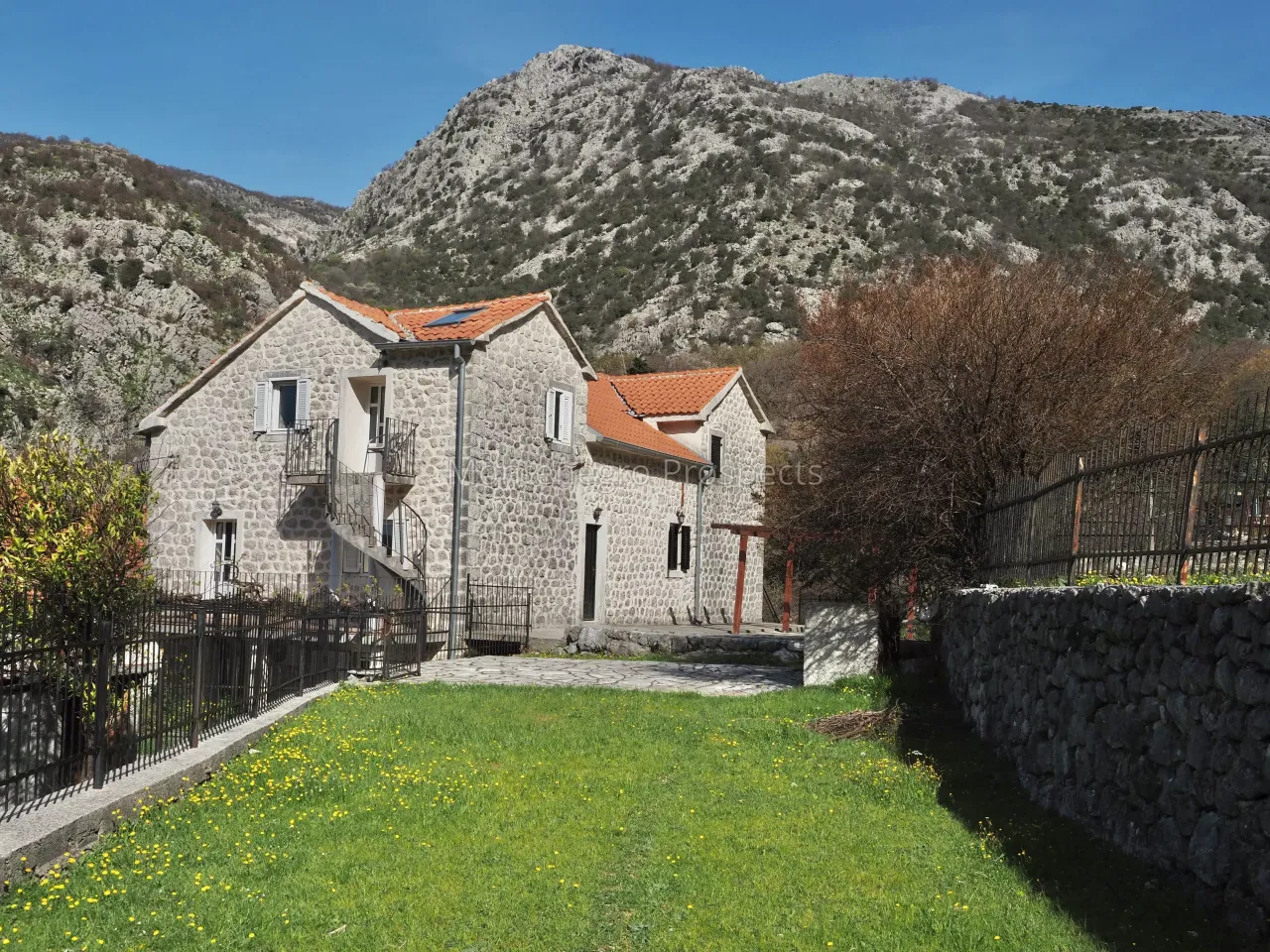 House in Risan, Montenegro, 208 m² - picture 10