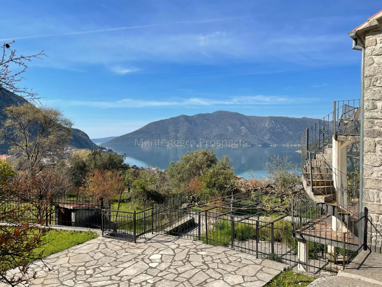 House in Risan, Montenegro, 208 m² - picture 15