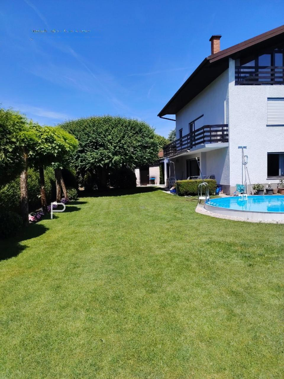 Casa en Liubliana, Eslovenia, 210 m² - imagen 1
