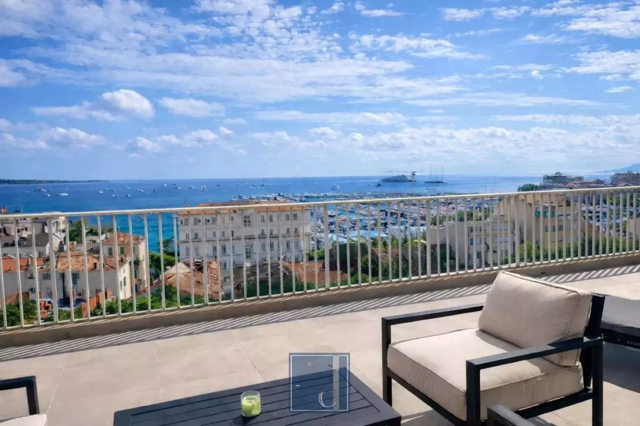 Appartement à Cannes, France, 78 m² - image 1